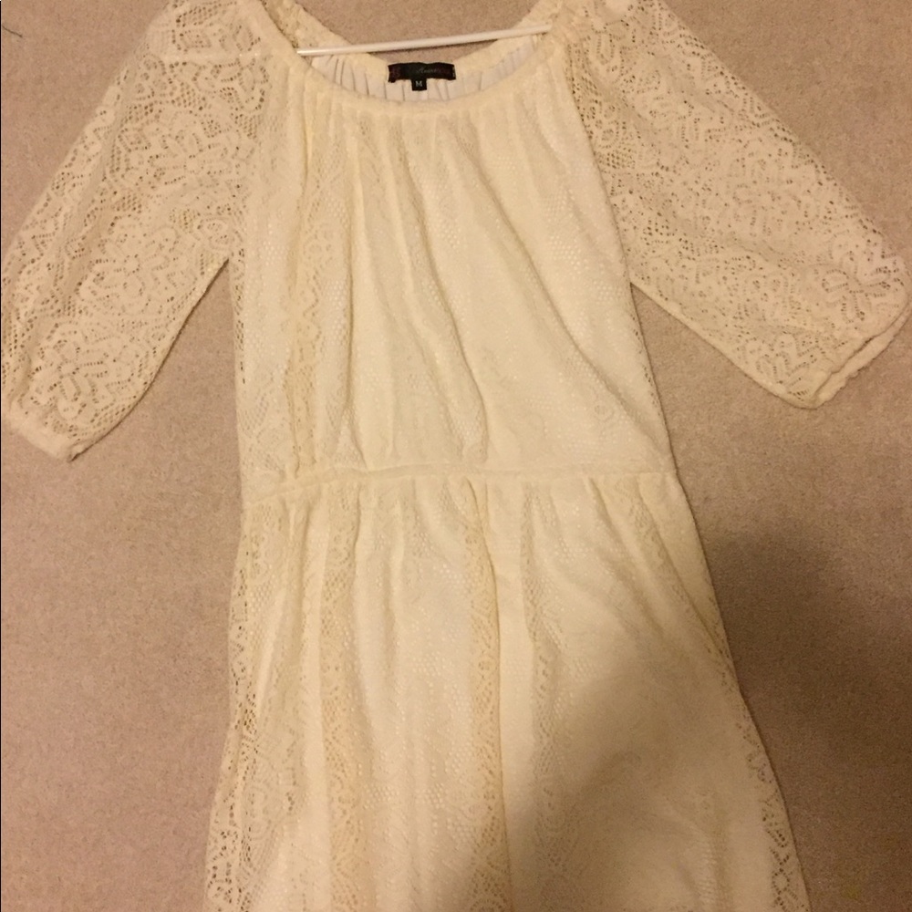 Dress with belt